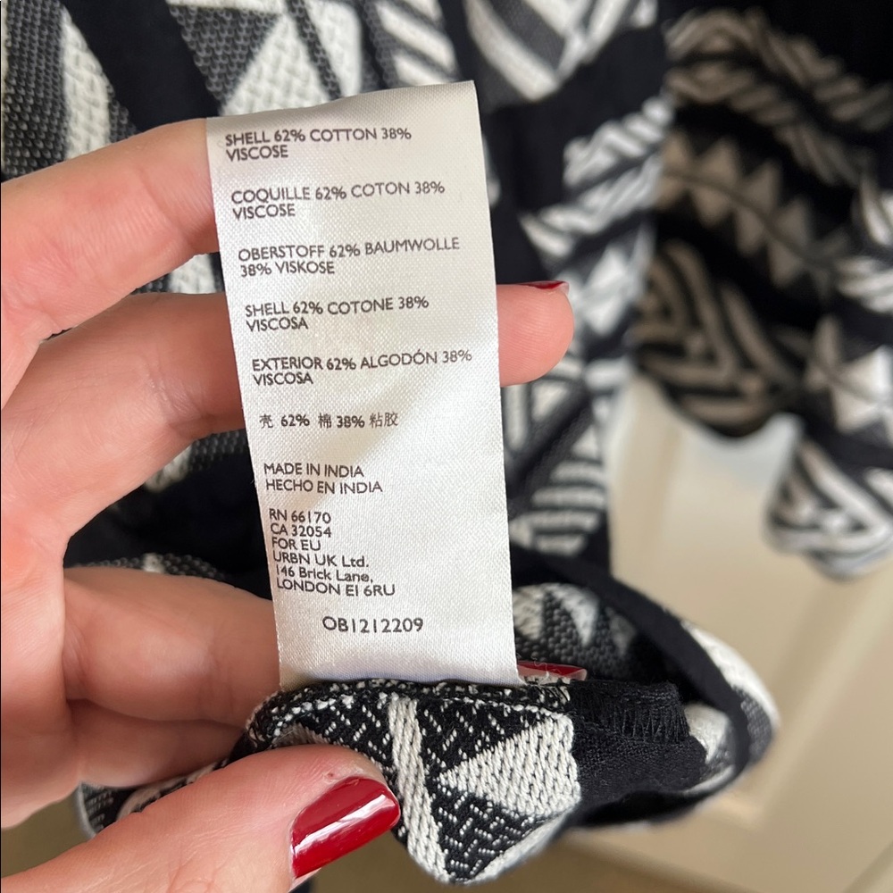 Maeve Anthropologie Black & White Aztec Print Dominique Popover Dress Pockets XS - Picture 12 of 12